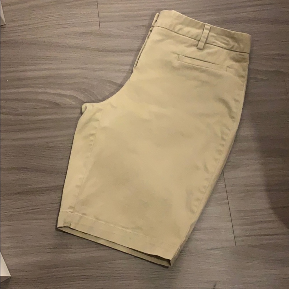 Khaki Bermuda shorts
